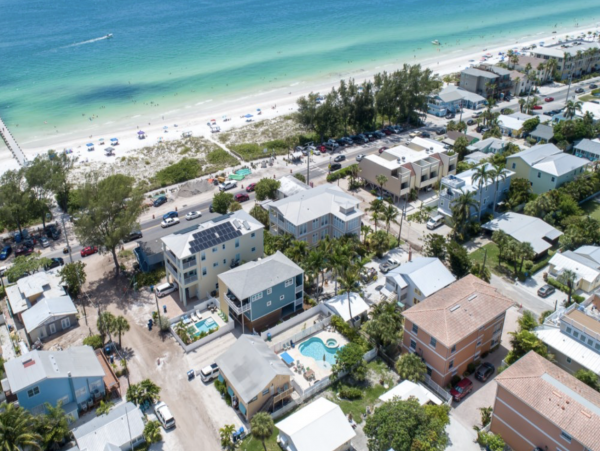 Bradenton Vacation Condo Two Bedroom Walk to Beach